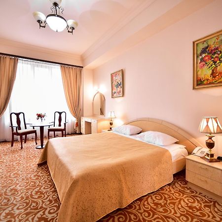 Metropol Hotel Erivan Dış mekan fotoğraf