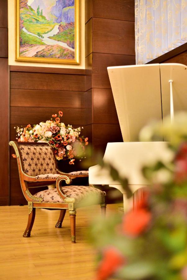 Metropol Hotel Erivan Dış mekan fotoğraf